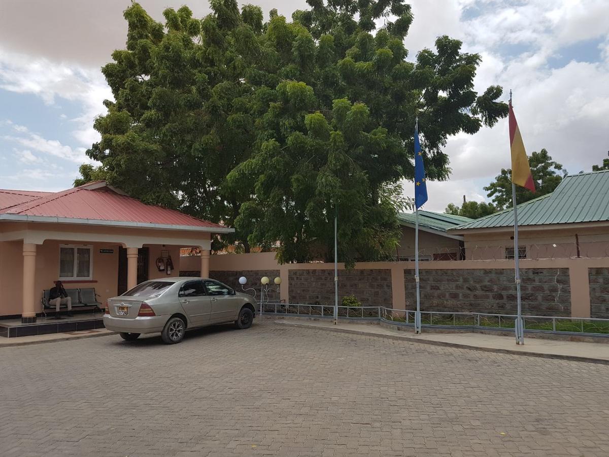 Ceamo Prestige Lodge Lodwar Экстерьер фото